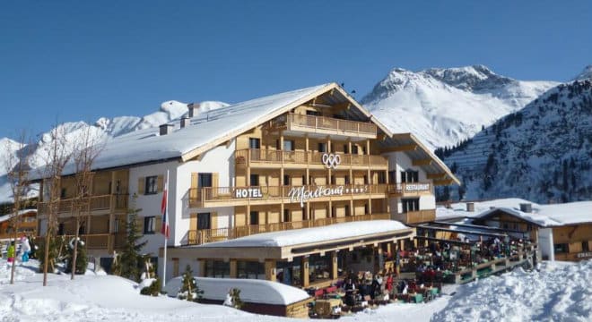 Hotel & Chalet Montana Lech